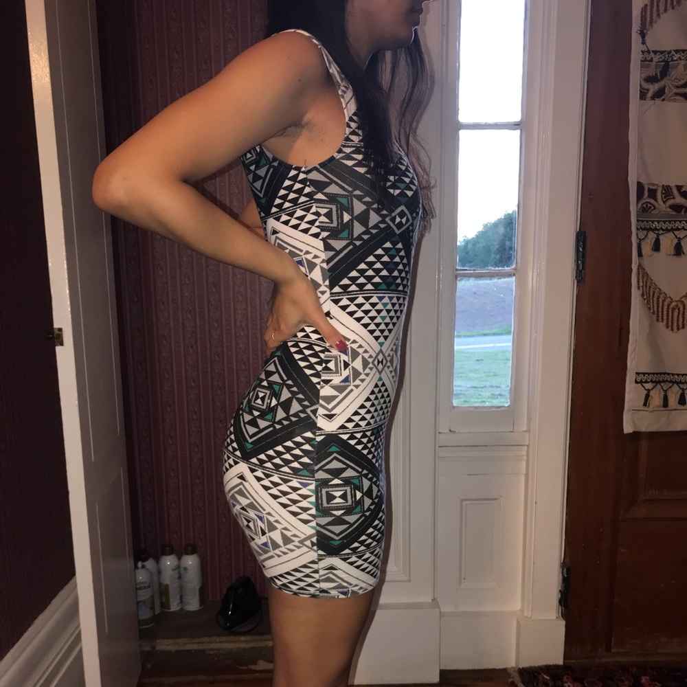 Charlotte Russe Bodycon Tribal Print Dress - Picture 2 of 3